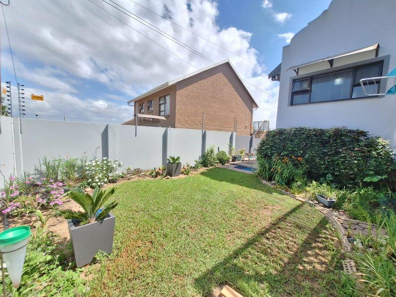 4 Bedroom Property for Sale in Fraaiuitsig Western Cape